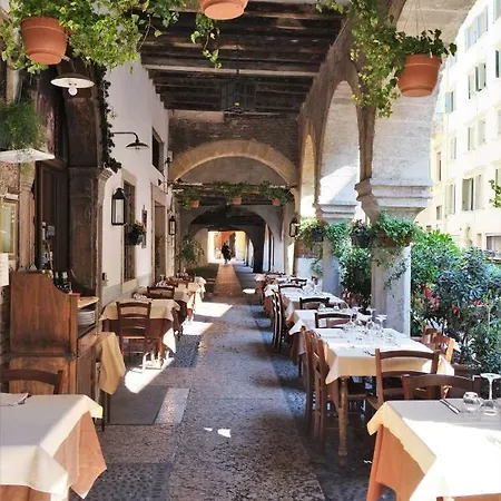 Della Scala Apartment Verona